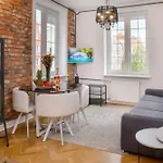 Maya's Flats 63 - Spacious Old Town *