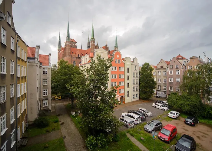 Maya's Flats & 63 - 3 On C * גדנסק