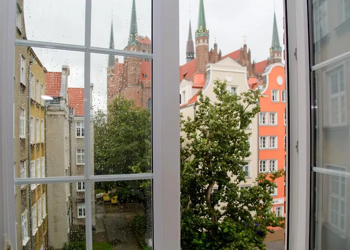 Maya's Flats & 63 - 3 On C